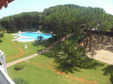 Zona comunitaria de los apartamentos BERMAR PARK de Gav&agrave; Mar